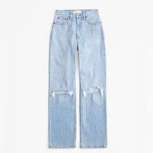 Abercrombie & Fitch The 90s Straight High Rise Curve Love Ripped Jeans